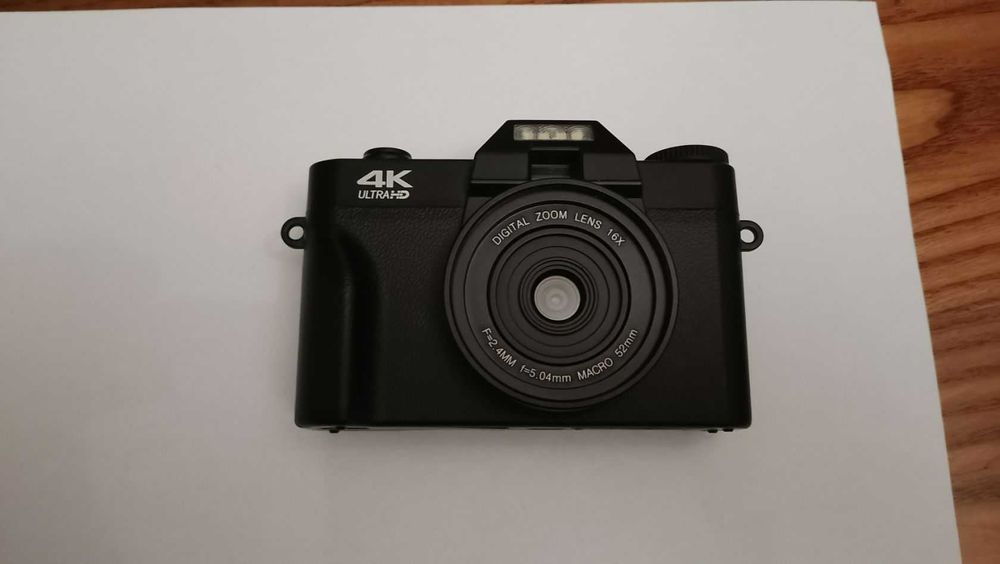 Digital camera 4k абсолютно новий
