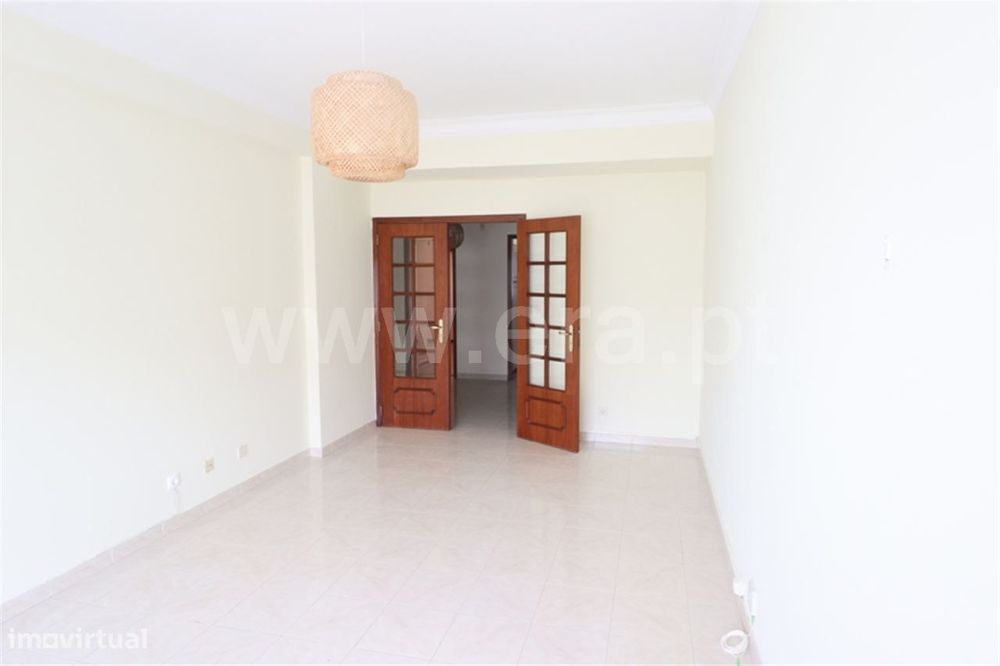Apartamento 2; Fogueteiro — Amora, Setúbal