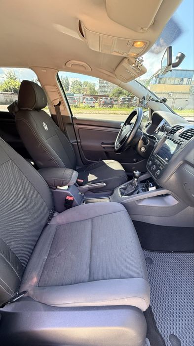 Продаж Volkswagen Golf 2009