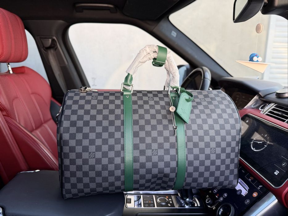 Louis Vuitton keepall в серый кубик с зеленой ручкой мужская унисекс