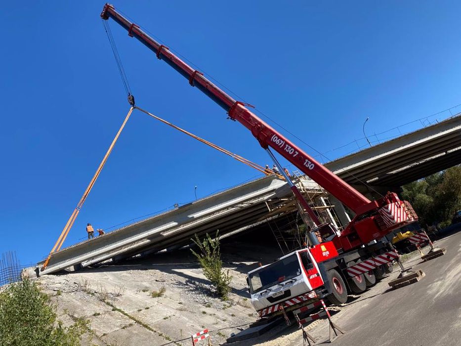 Послуги автокрана,(LIEBHERR, GROVE) , оренда автокран 80-130 тон