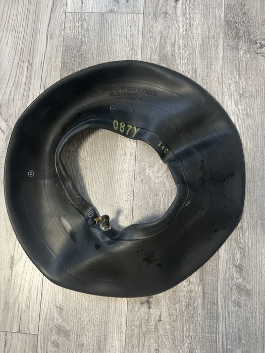 Камера 6.50-10 Bridgestone для колеса. Та камера 6.00-9 для шини