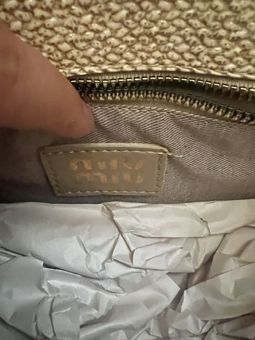 Нові сумки Gucci та miu miu.