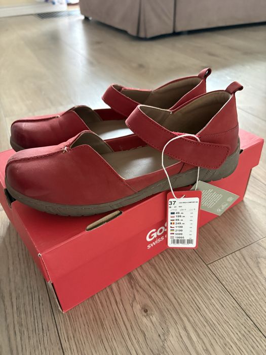 Czerwone półbuty damskie (GoSoft, r. 37)