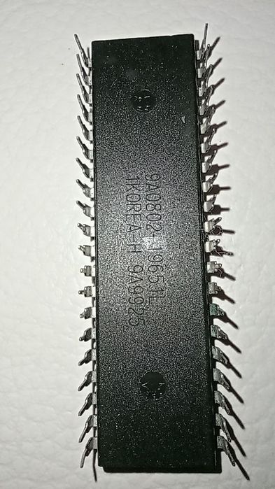 КР580ВВ55А TDA8304 AT89C51-12PI