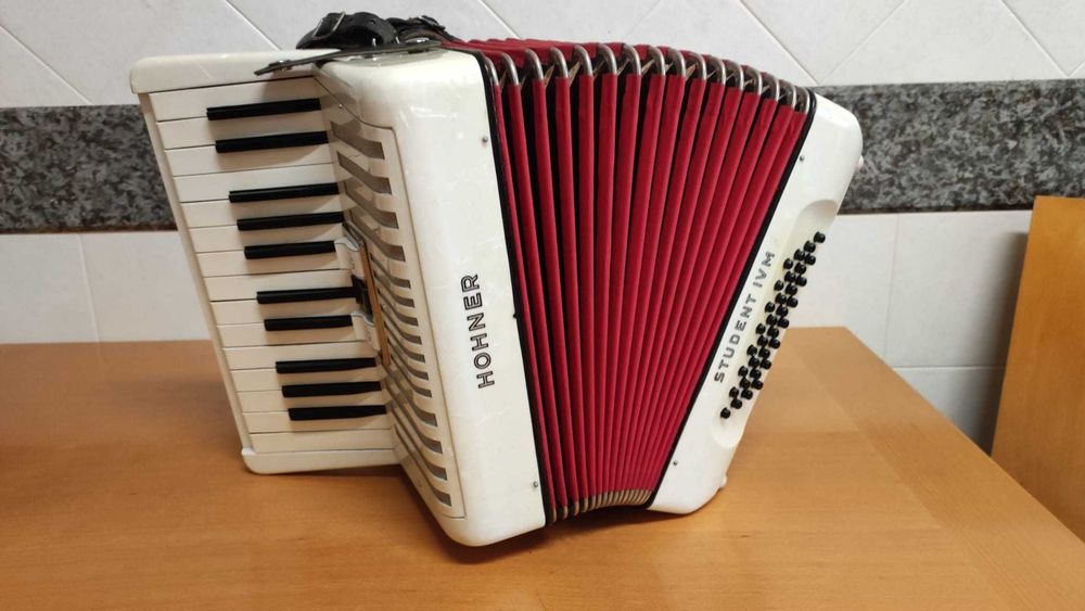 Acordeão Hohner à II Voz - Acordeon