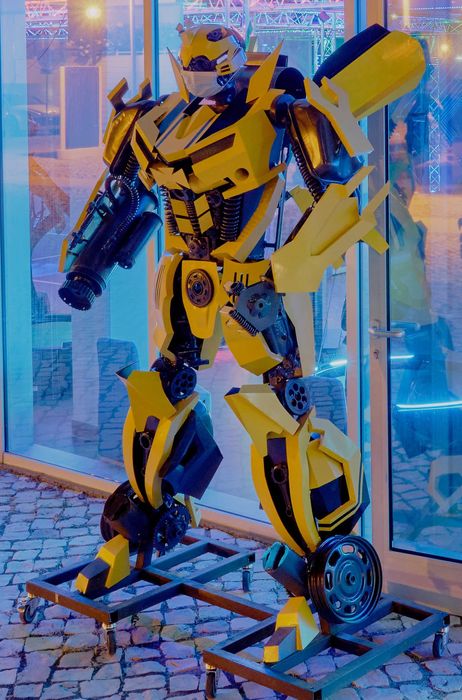 Transformer BumBleBee 2 metros