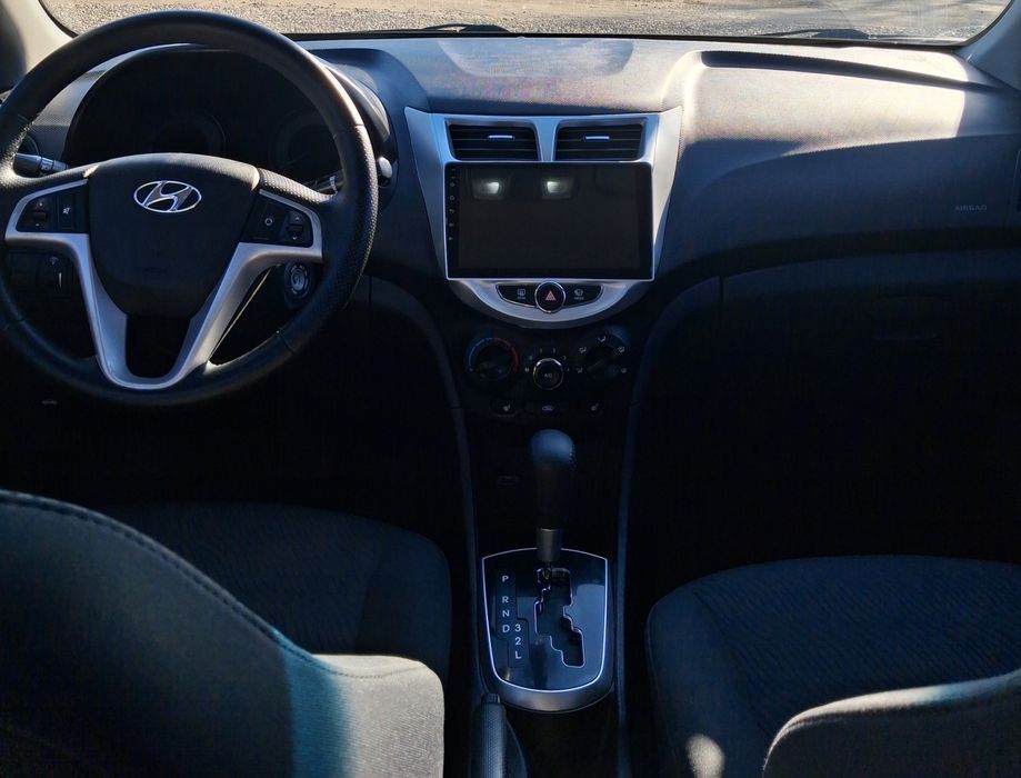 Hyundai Accent RB