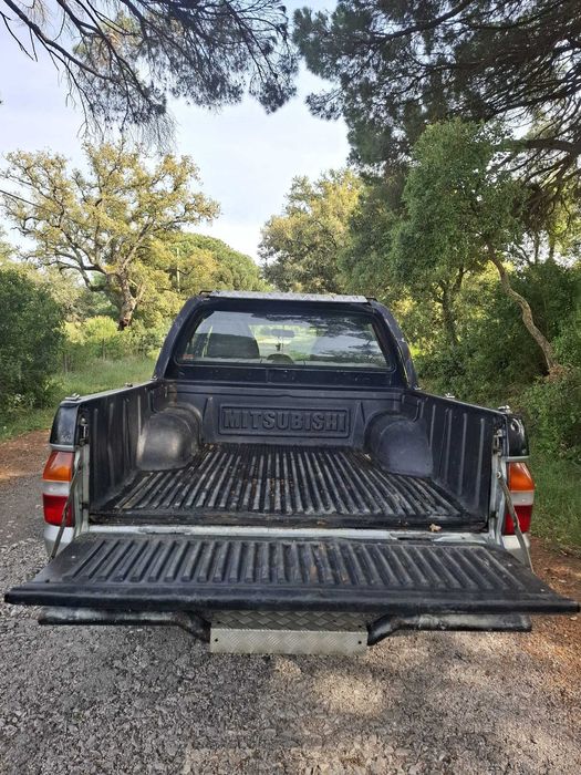 Carrinha Mitsubishi L200