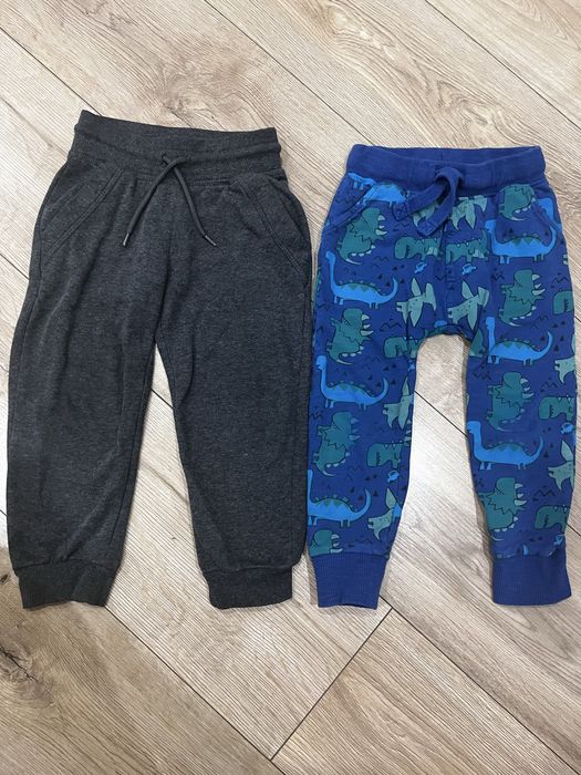 Набір спортивних штанів next та primark