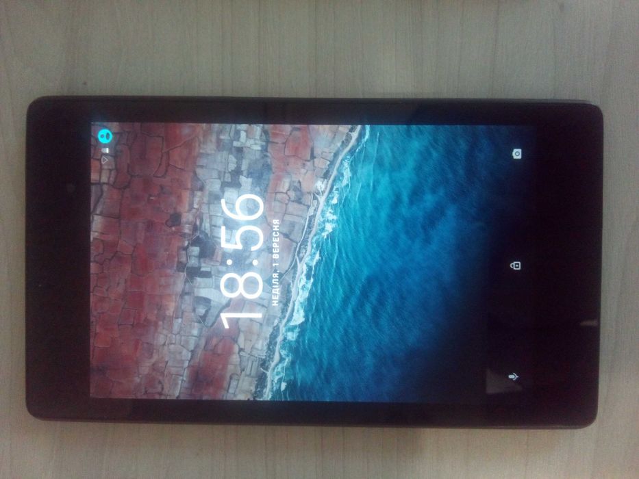 Фірмовий планшет Asus 7 дюймів 2 Гб оперативн 16 встр.6андроид.Шустрий