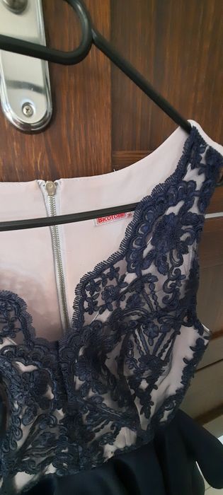 Sukienka granatowa 36, falbany wesele