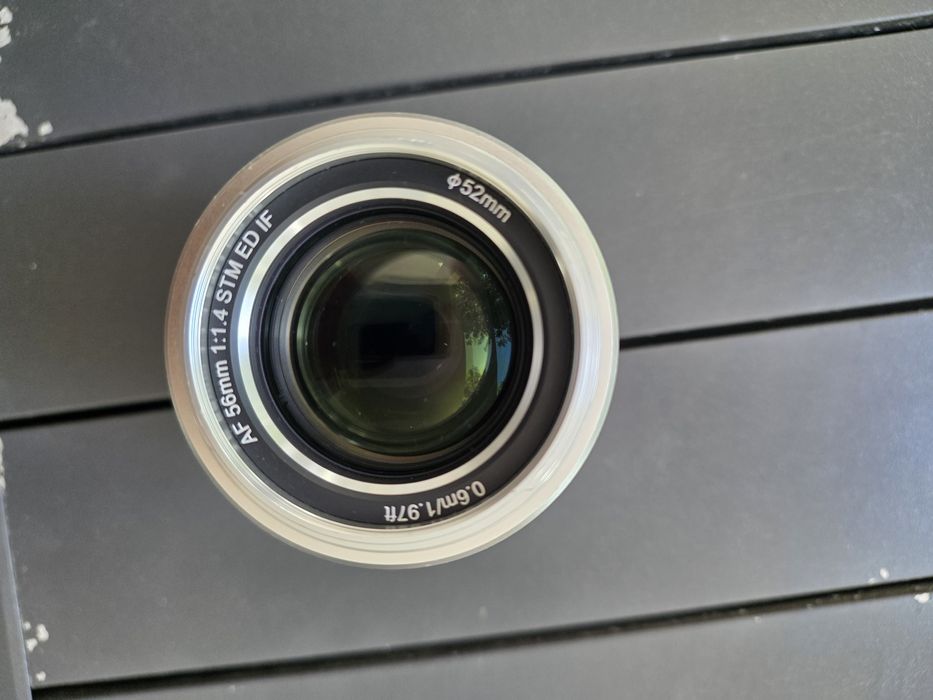 Viltrox 56mm 1.4 STM