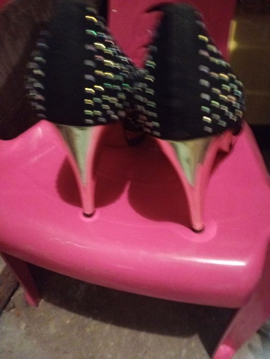 Buty na obcasie roz.40