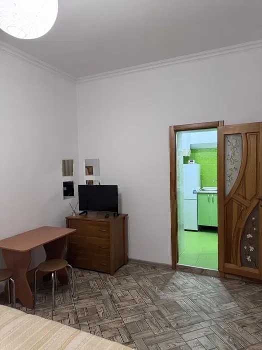 Оренда однокімнатної квартири в районі Форуму.