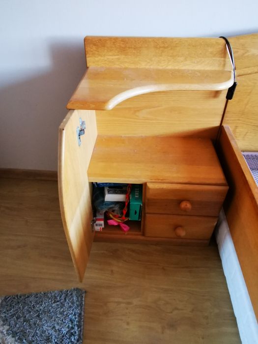 Łóżko sypialniane