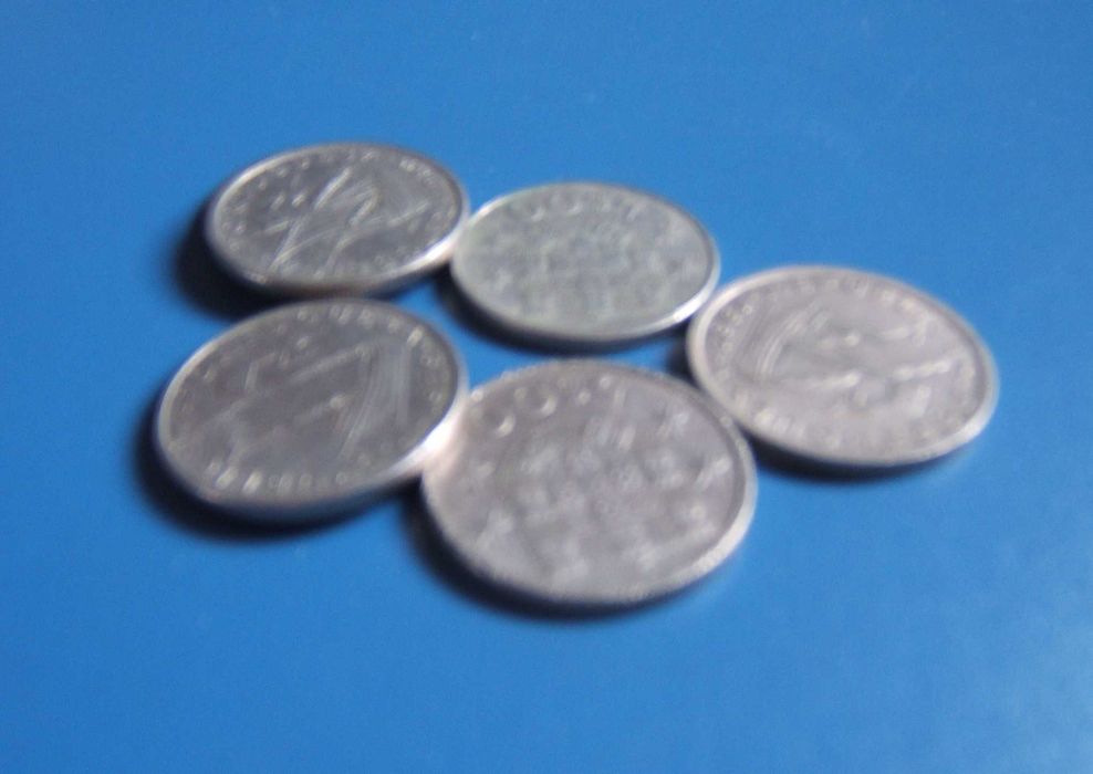 Moedas antigas de 5 Escudos de 1980 a 1986, inclusivé.