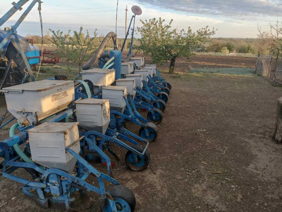Продам сівалку шланги нові диски нові