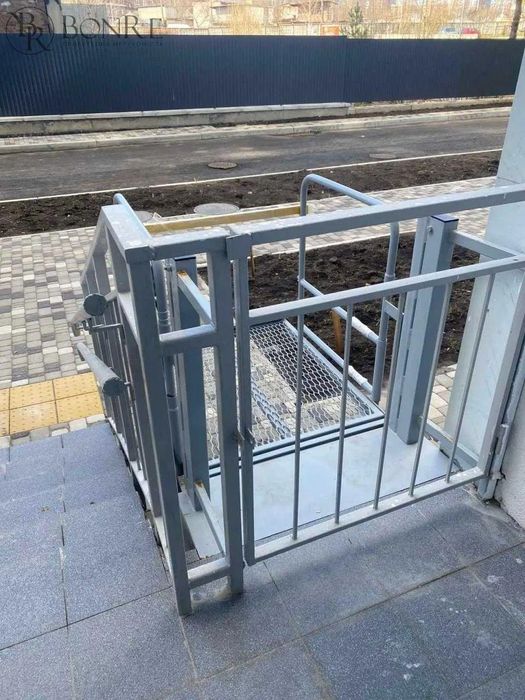 Оренда, Фасад, Торгове, ЖК Навігатор-2, 41,3м2. БЕЗ%