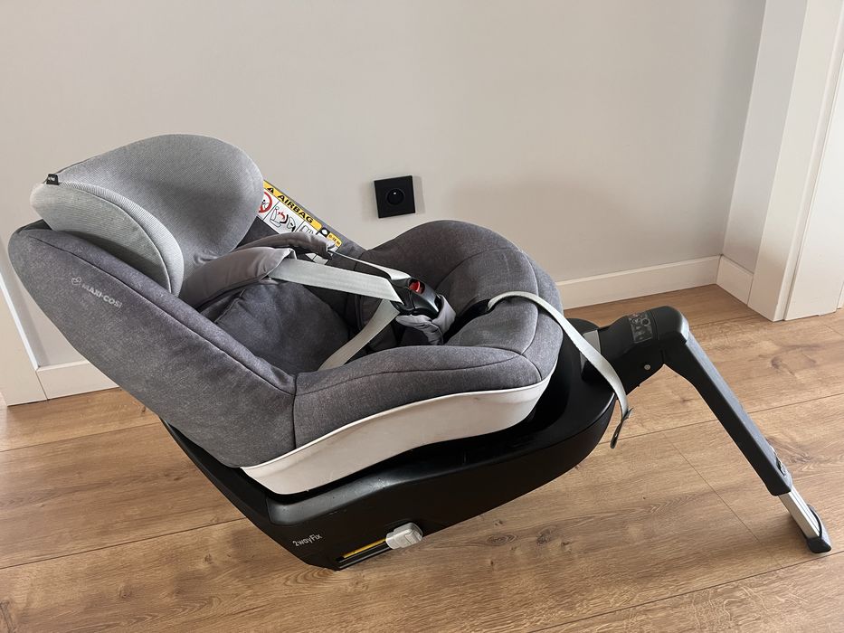 Fotelik Maxi Cosi 2way Pearl 9-18 kg+Baza 2wayFix 0-18 kg Isofix