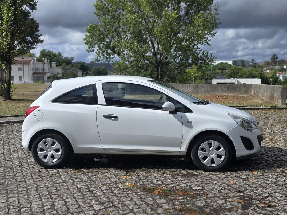 Opel Corsa D FaceLift C/Nova