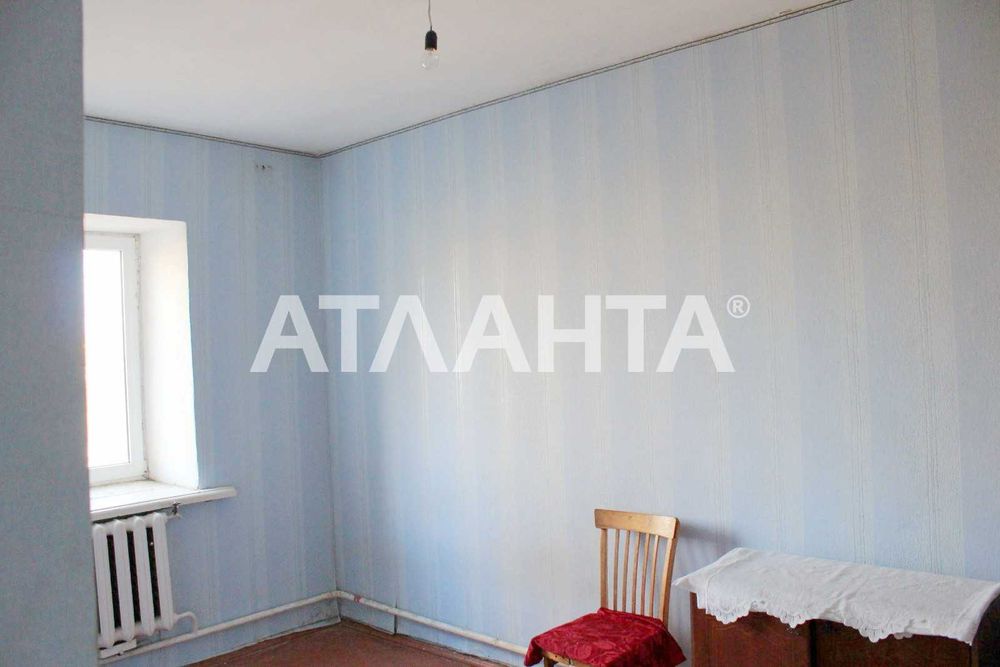 Дом в центре села Александровка