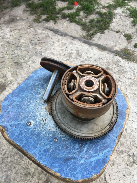 Сцепление с маховиком комлект двигателя УД-25 УД-2 мотоблока мтз СССР