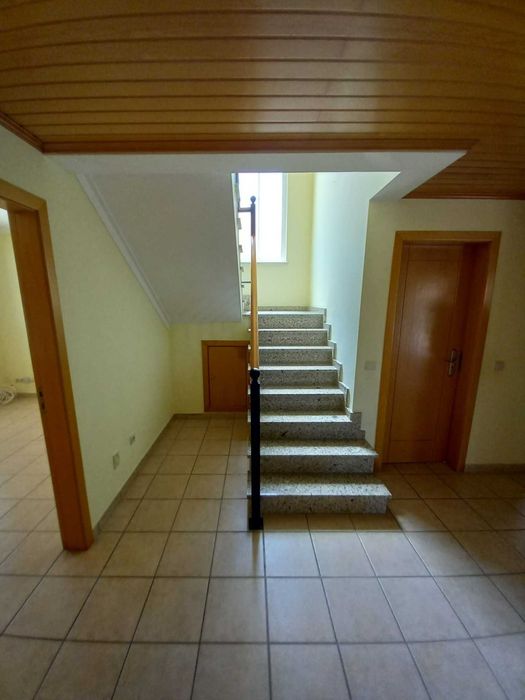 Casa moradia independente T4, 2 pisos, Setúbal, Vale Ana Gomes
