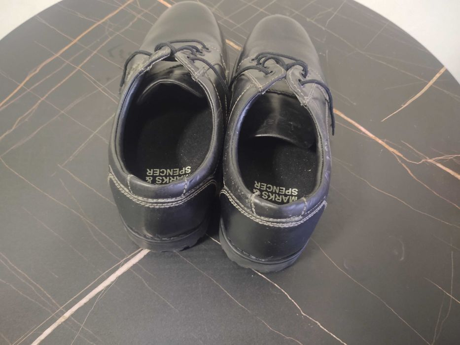 Buty skórzane Marks Spencer 42,5 jak nowe