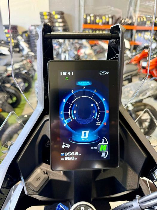 Moto Voge DS800X