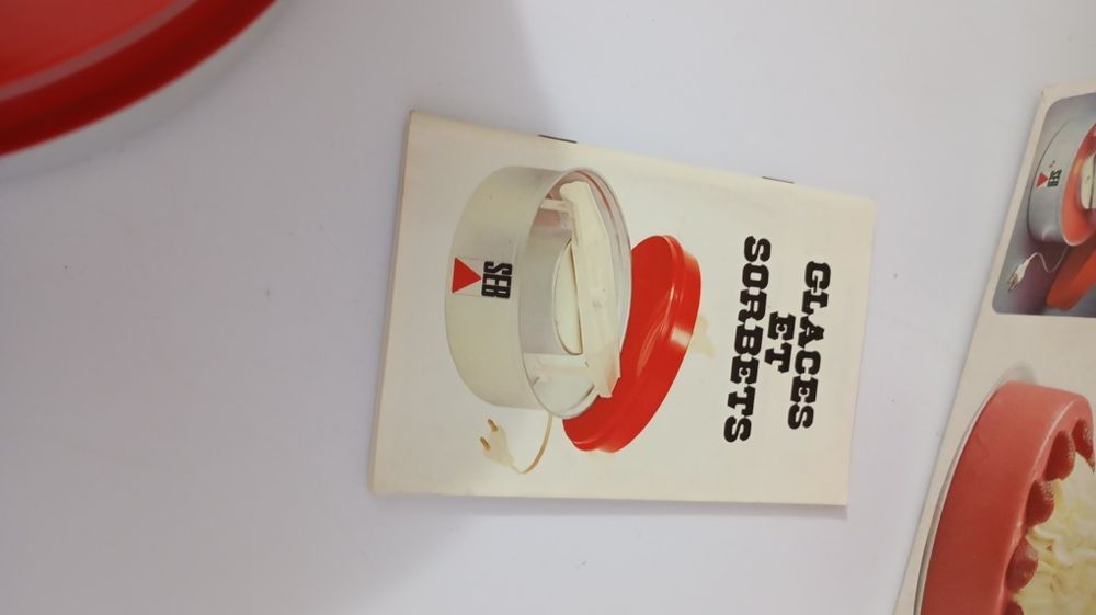 Máquina vintage Soubetiére para fazer gelados