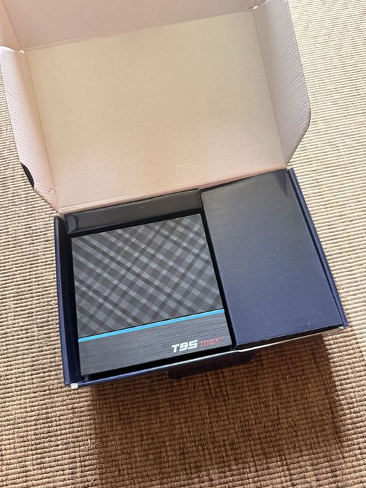 Box android - TV BOX T95 max+