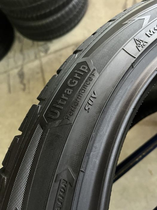 295/40/21 R21 Goodyear Ultra Grip Perfomance+ SUV 4шт нові зима