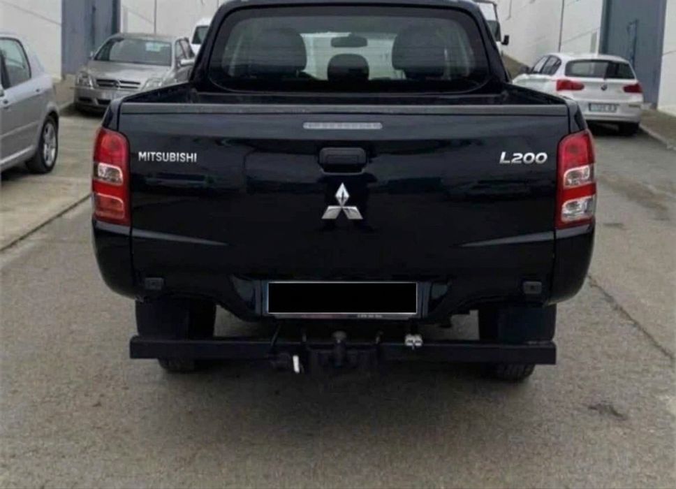 Mitsubishi L200 2.4 DI-D 4WD · Ano 2018