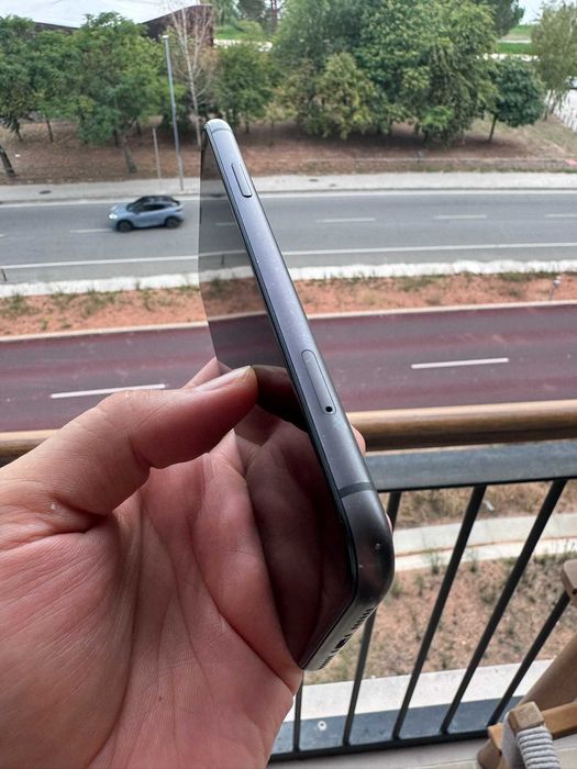 iPhone 11 como Novo (Garantia de 6 meses)