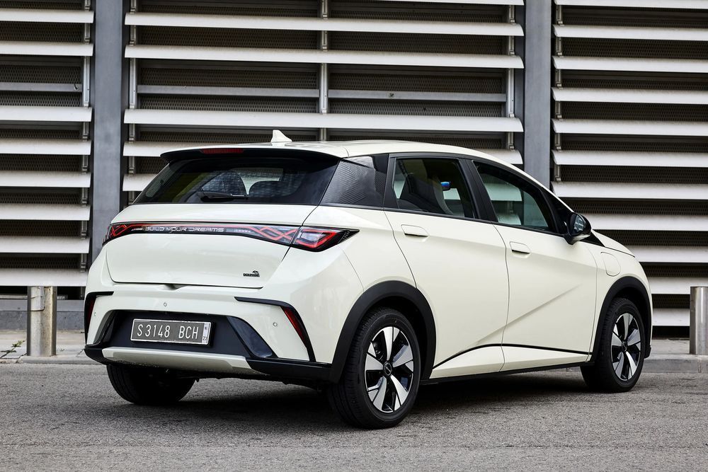 BYD Dolphin 60.4 kWh Design