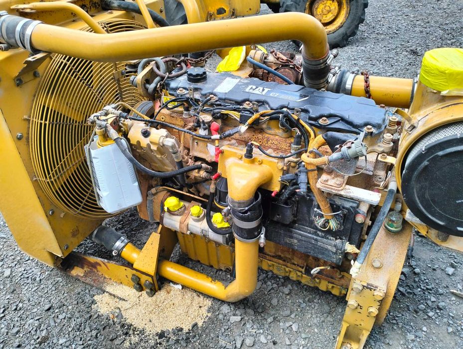 silnik przemysłowy caterpillar c7  2009 koparka ładowarka walec