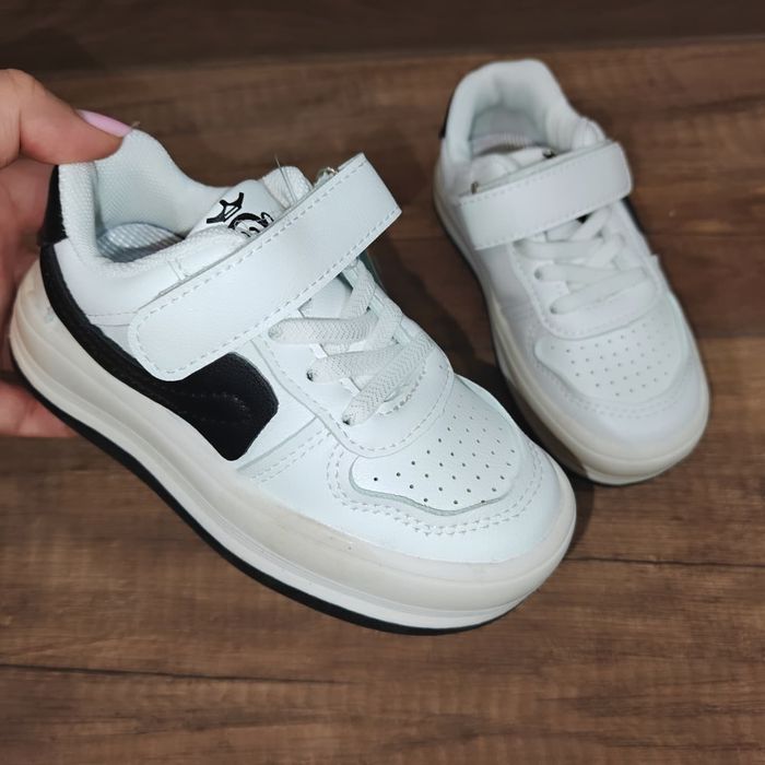 Дитячі кросівки унісекс