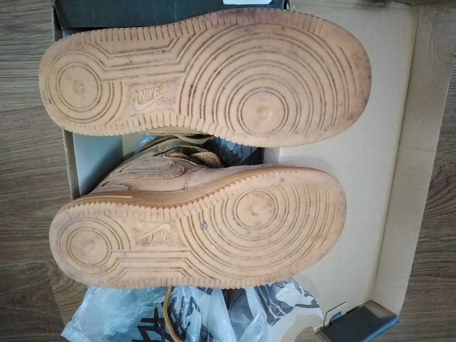 Bota Nike Air Force 1 High LV8 3