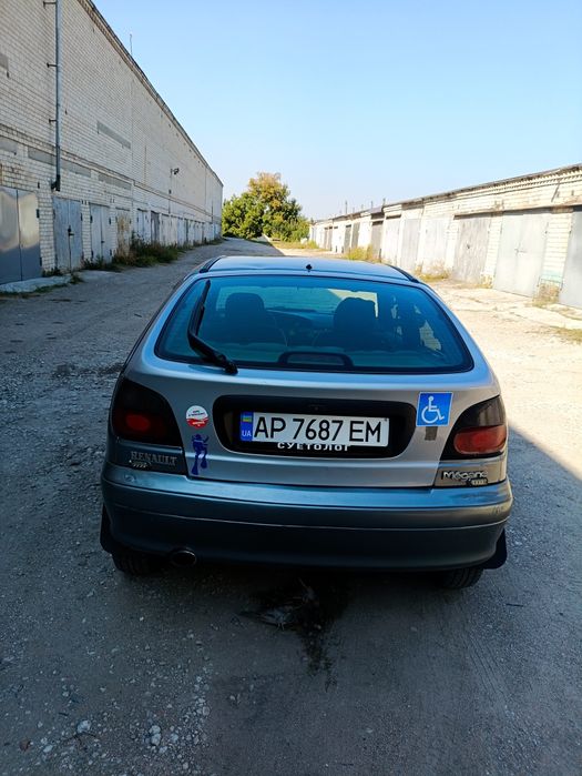 Продам Рено Меган 1