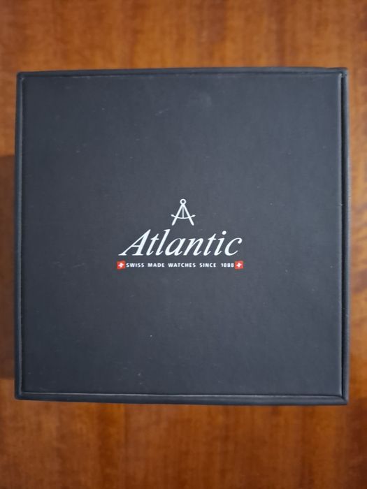 Продам женские кварцевые швейцарские часы Атлантик.