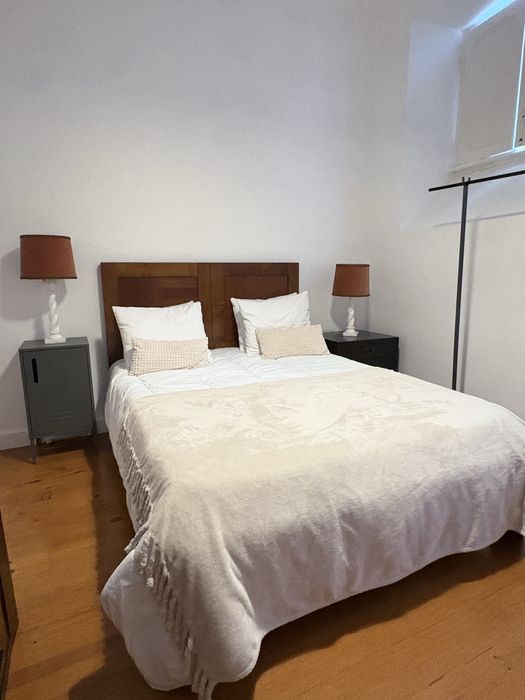 Cama casal madeira maciça