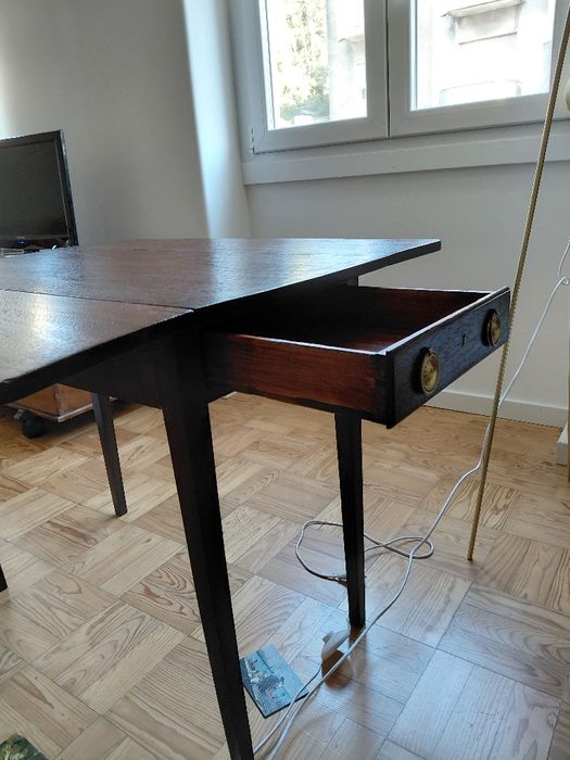 Mesa antiga de abas em madeira – restaurada
