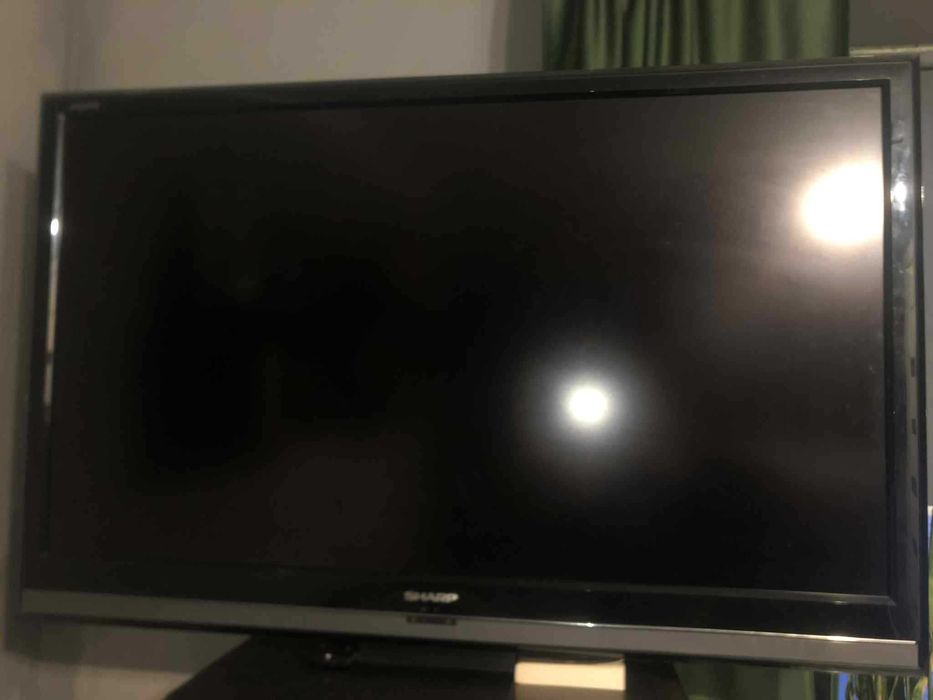 Telewizor Sharp LCD 46” – LC-46DH65E + pilot + podstawka