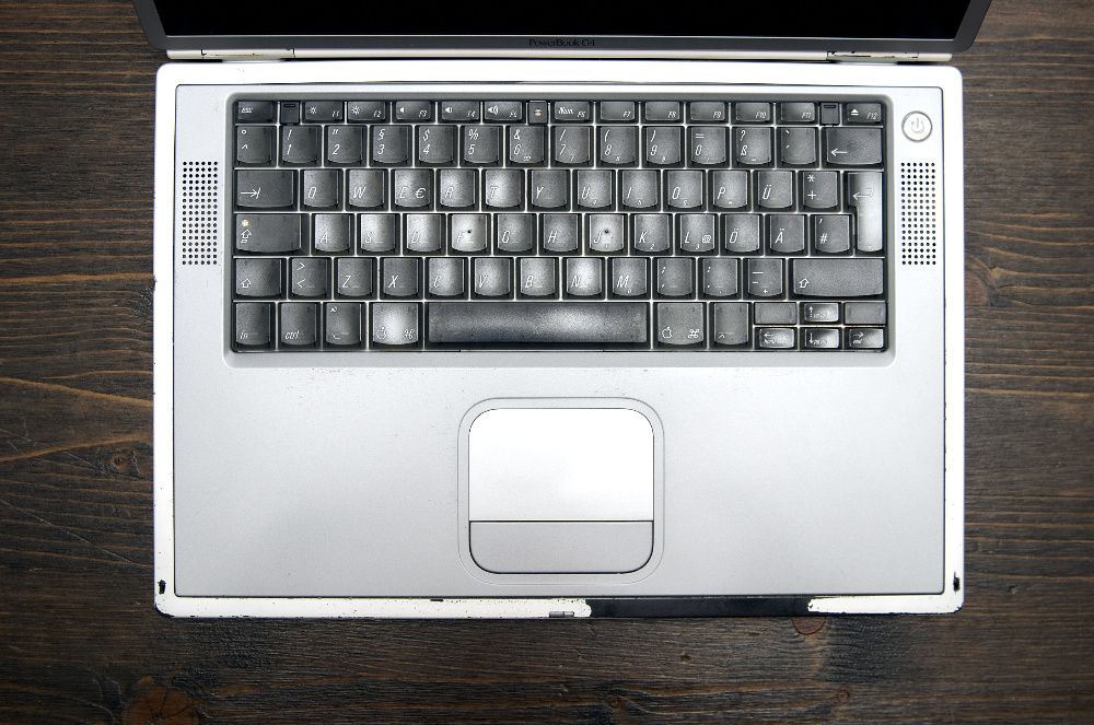 Титановий Apple PowerBook G4 (PowerBook3,3 A1001) 550 MHz: 1 755
