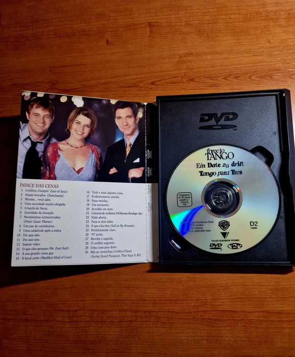 A MEETING OF THREE (Neve Campbell/Matthew Perry/Dylan McDermott)64585471246594122