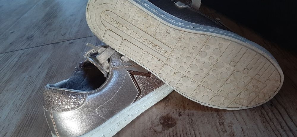 Buty Tommy Hilfiger dziewczynka 34