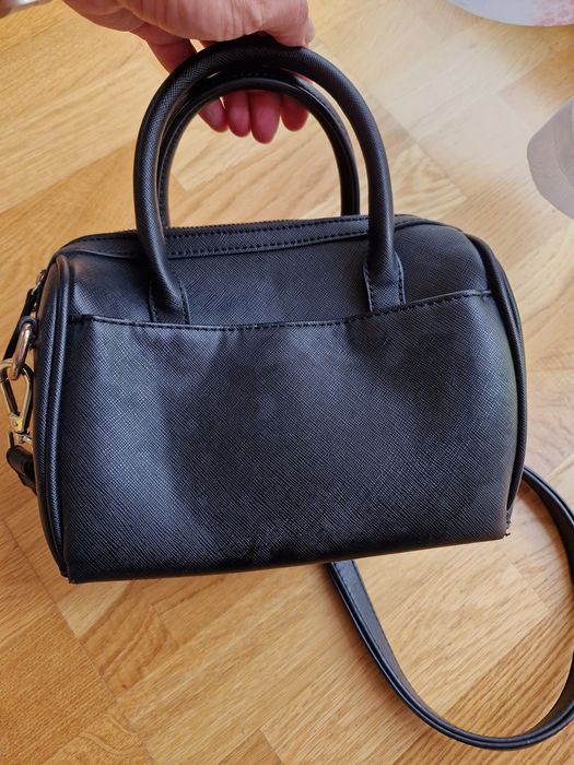 Czarna torba C&A