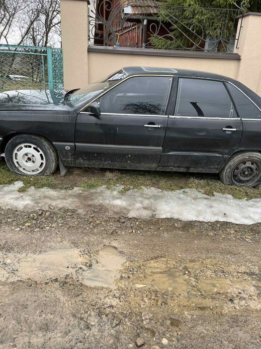 По техпаспорту  Audi 100  двигун 1.8 жива.