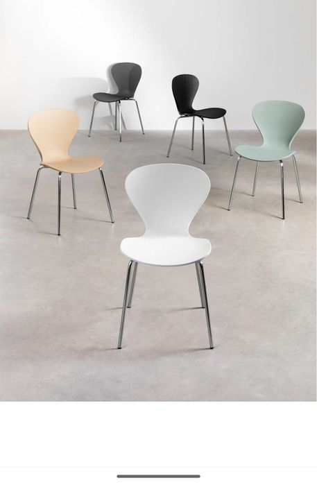 cadeiras IKEA brancas